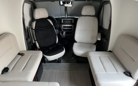 2019 Leisure Travel Van Serenity B+ Rent Cinnamon,