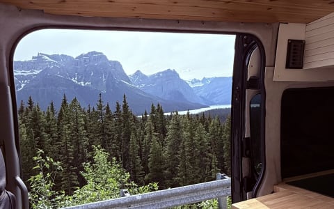Huck the Adventure Van – Camp Easy. Dog Friendly!