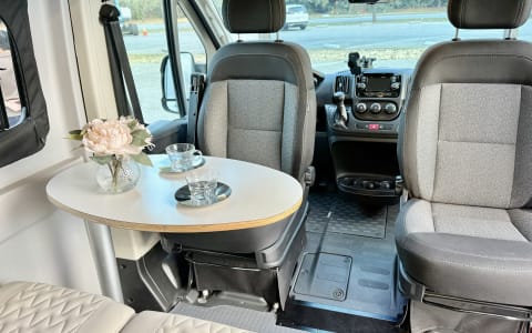 2022 Winnebago Solis 59P | New Host Discount | Por