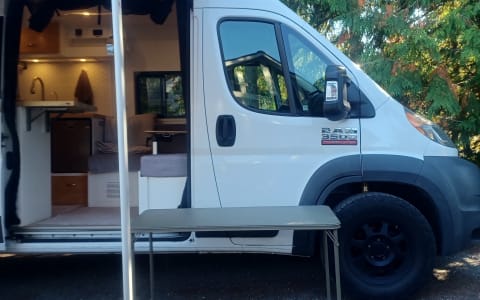 Off-Grid Ready RAM ProMaster | Queen + Twin Beds, 