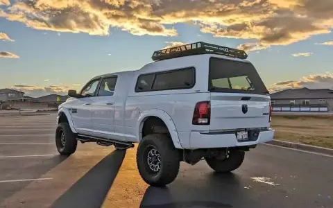 A.R.E. Ascend roof basket