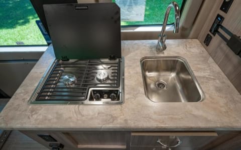 Urban Freedom: The 18ft Premium-Equipped RV Sanctu