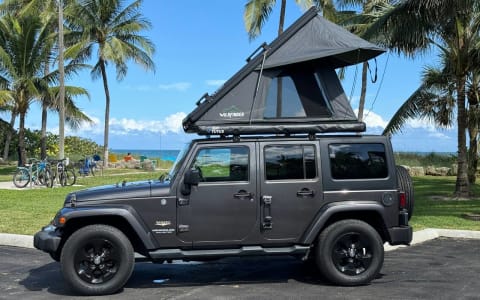 4x4 Rooftop Tent Adventure Camper