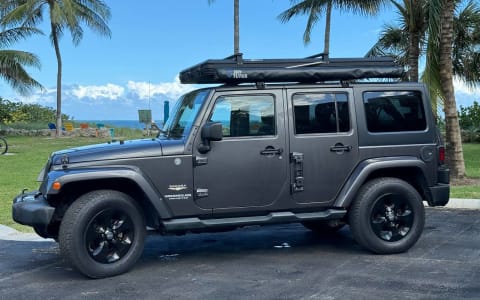 4x4 Rooftop Tent Adventure Camper