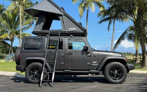 4x4 Rooftop Tent Adventure Camper