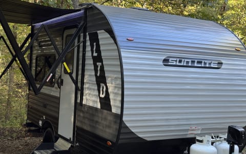 2024 Sunset Park Sunlite Ltd 13BD Minnow-Campers