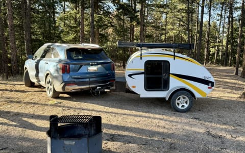 Cozy Teardrop – Fully Stocked Comfort with Shower,