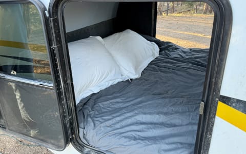 Cozy Teardrop – Fully Stocked Comfort with Shower,