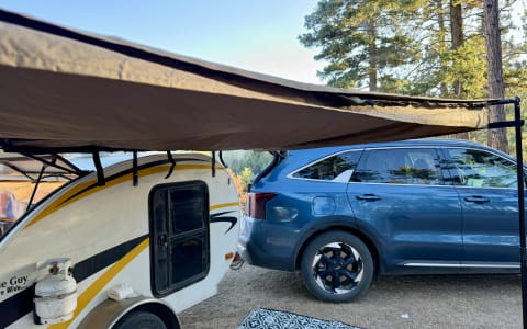 Cozy Teardrop – Fully Stocked Comfort with Shower,