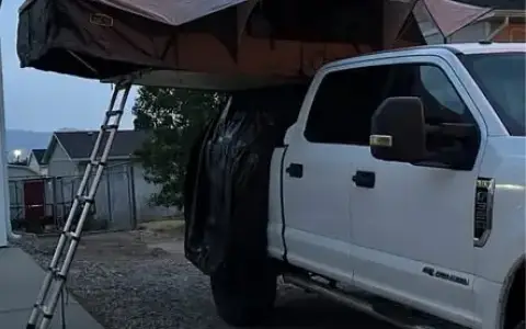 Smittybilt Gen 2 Overlander XL Roof Top Tent