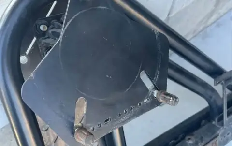 Spare tire swing out - hitch mounted