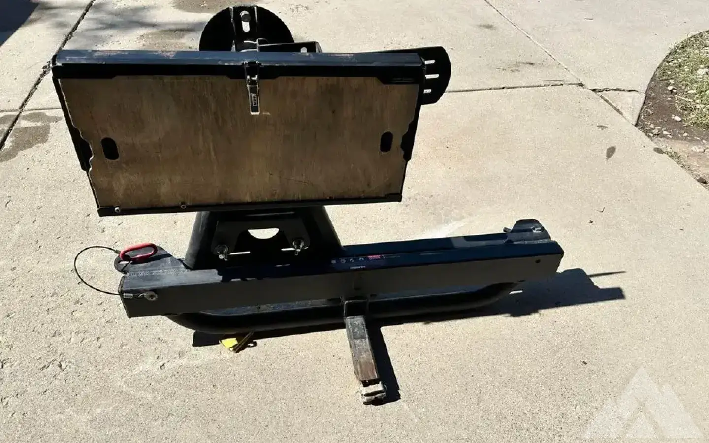 Wilco Hitchgate Tire and Offroad Gear carrier Used for 1,150.00