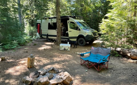 Into the Wild! Fully Loaded, Ready to Rock Camperv