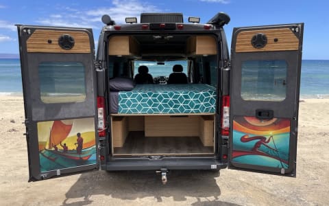 Makena - (Maui)
