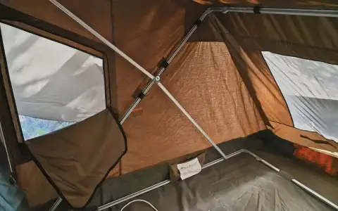 OZ TENT RV4 – Used for $ 950.00 | Verdi, Nevada on BaseCamper