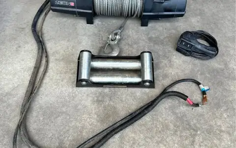 Warn Zeon 8 Winch