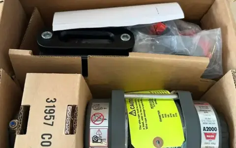 Warn A2000lb winch