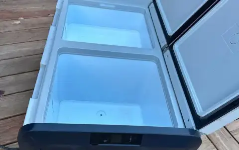 Dometic CFX3 75 Powered Cooler Dual Zone + Slide