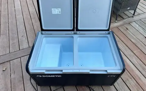 Dometic CFX3 75 Powered Cooler Dual Zone + Slide