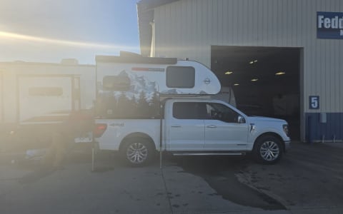 2025 Mondern Buggy Truck Camper & 2024 F150 Powerb