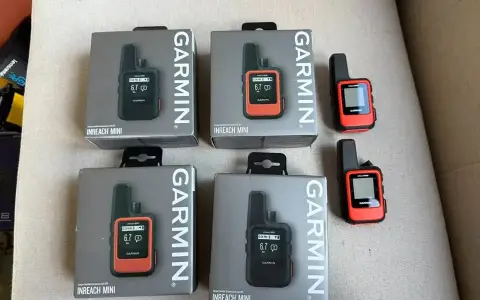 Garmin inReach Mini Satellite Communicator