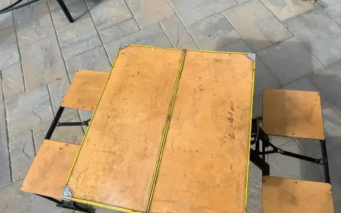 Collapsible table