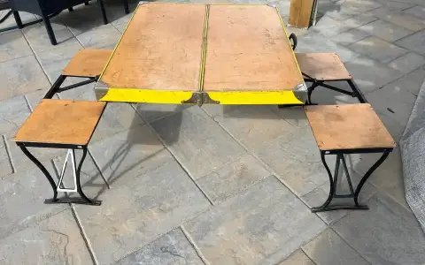 Collapsible table
