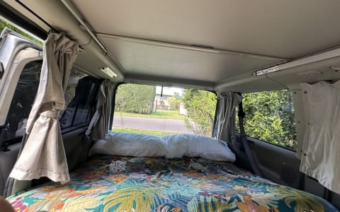 Hanalei VW Camper • Parking, Shower & WiFi