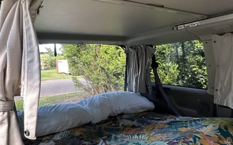 Hanalei VW Camper • Parking, Shower & WiFi
