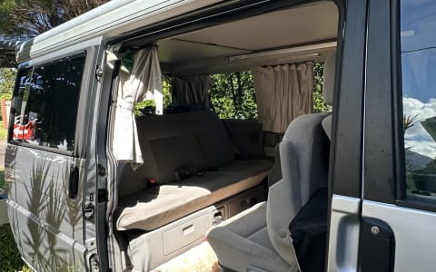 Hanalei VW Camper • Parking, Shower & WiFi
