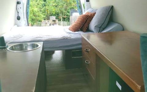 Daisy- The Happy Camper Van